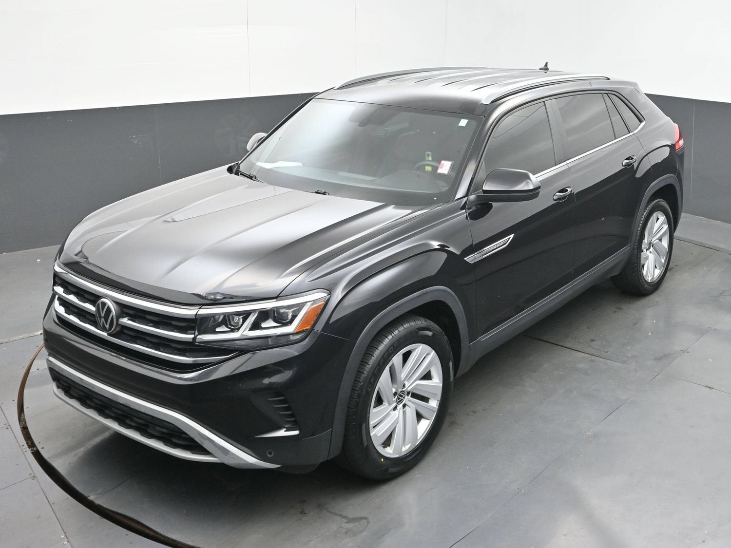 2021 Volkswagen Atlas Cross Sport 2.0T SE w/Technology