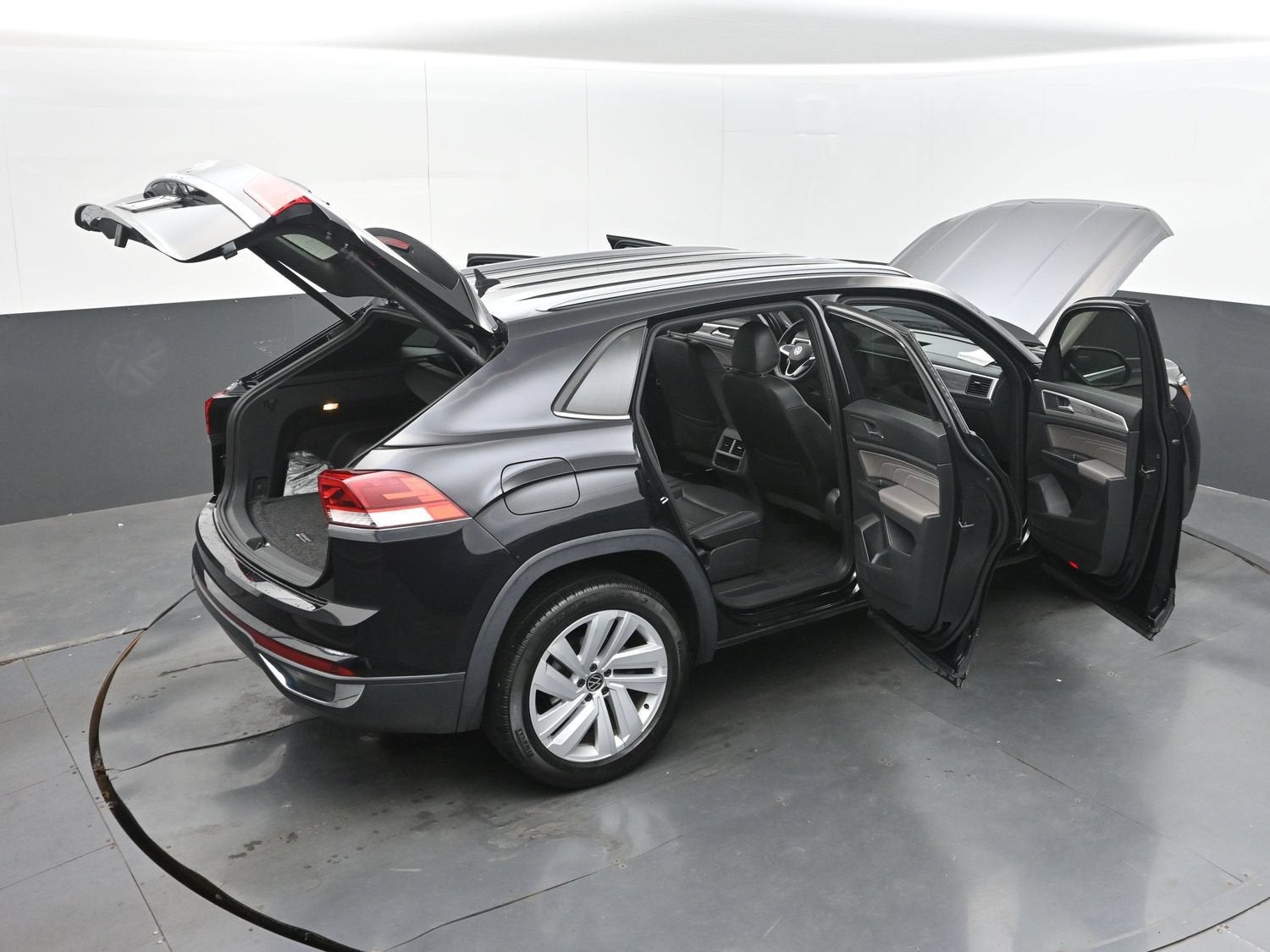 2021 Volkswagen Atlas Cross Sport 2.0T SE w/Technology