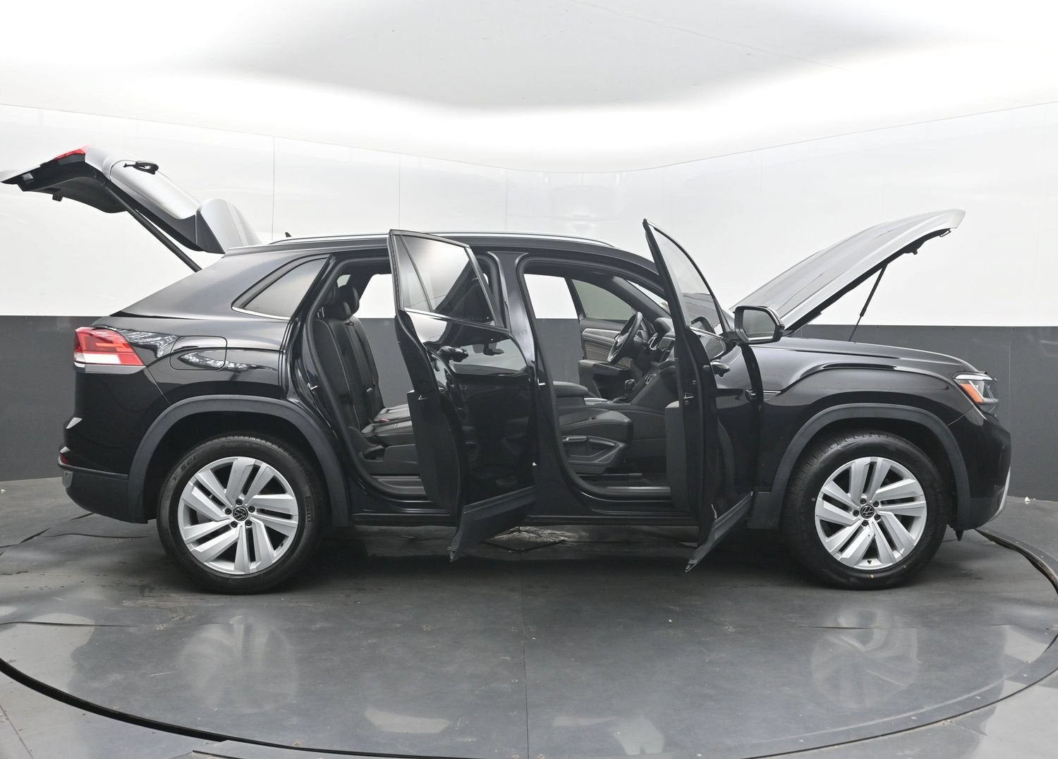 2021 Volkswagen Atlas Cross Sport 2.0T SE w/Technology