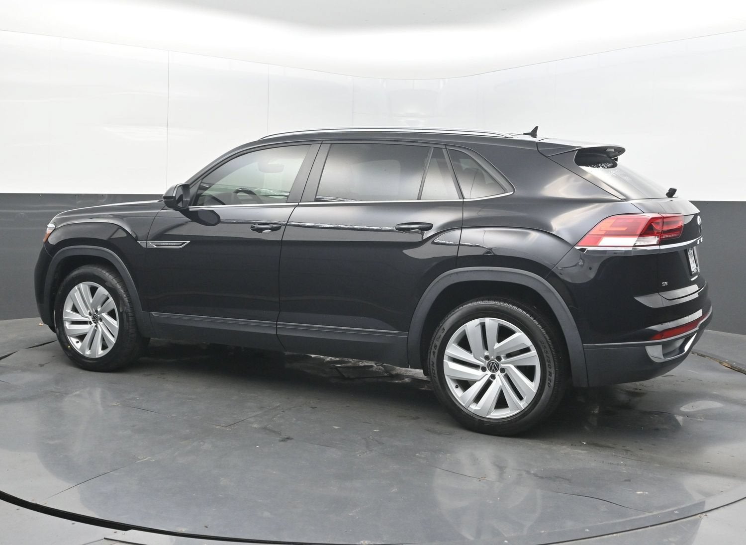 2021 Volkswagen Atlas Cross Sport 2.0T SE w/Technology