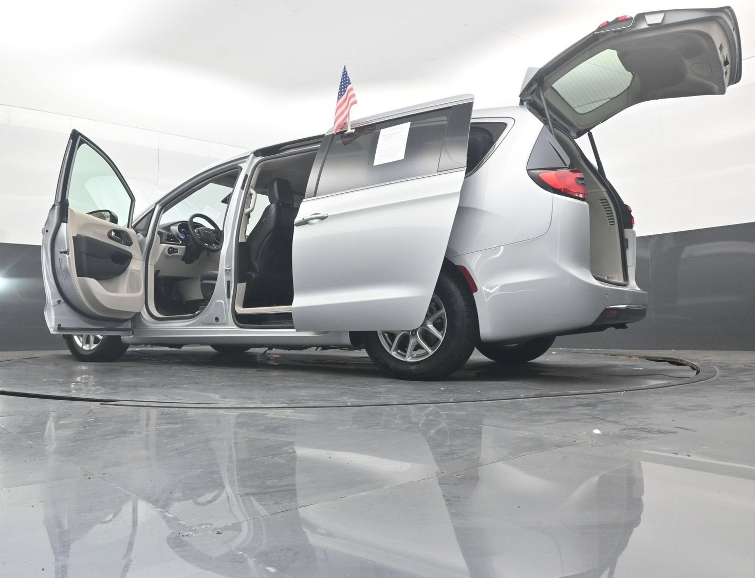 2024 Chrysler Pacifica Touring L