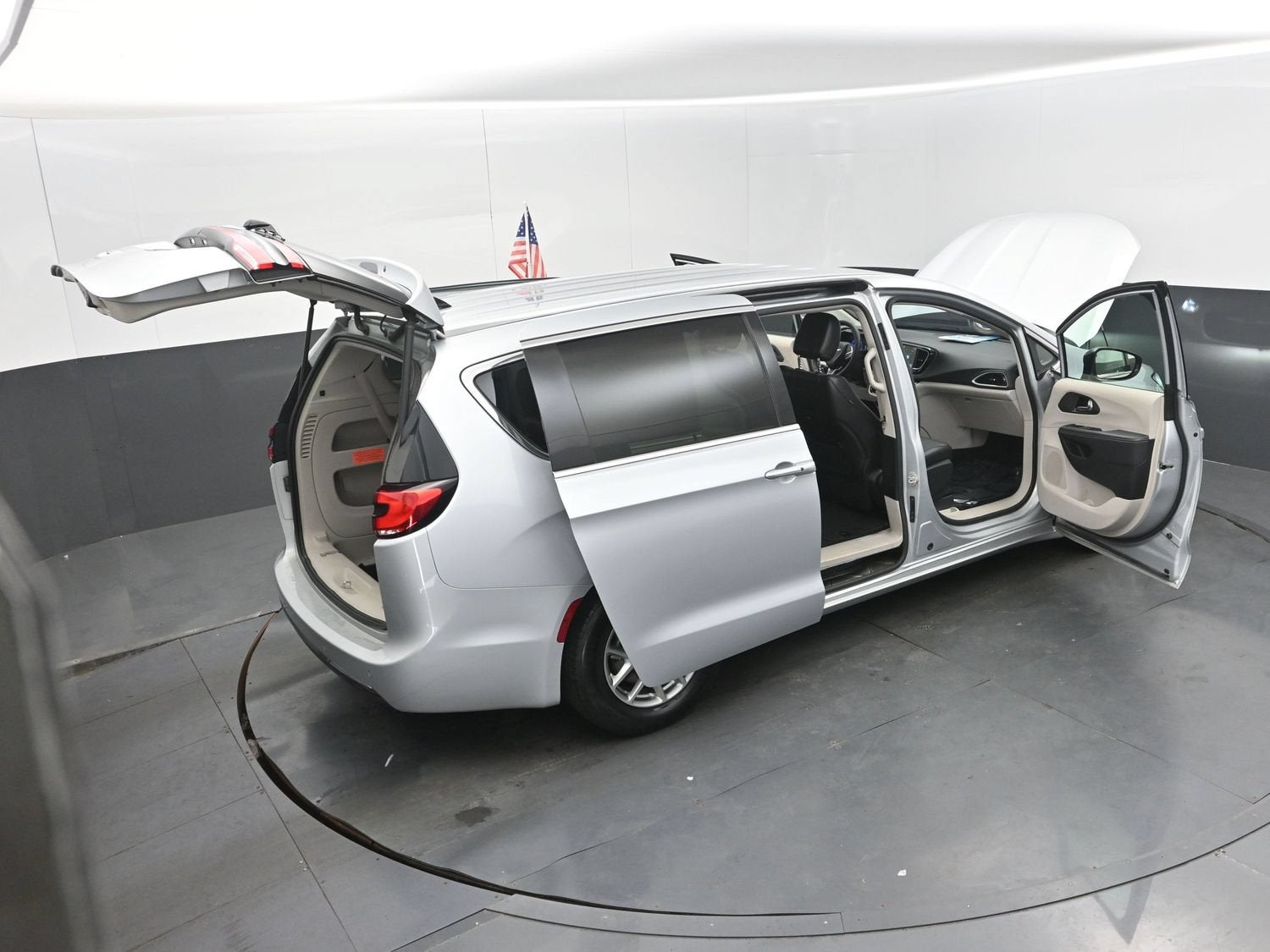 2024 Chrysler Pacifica Touring L