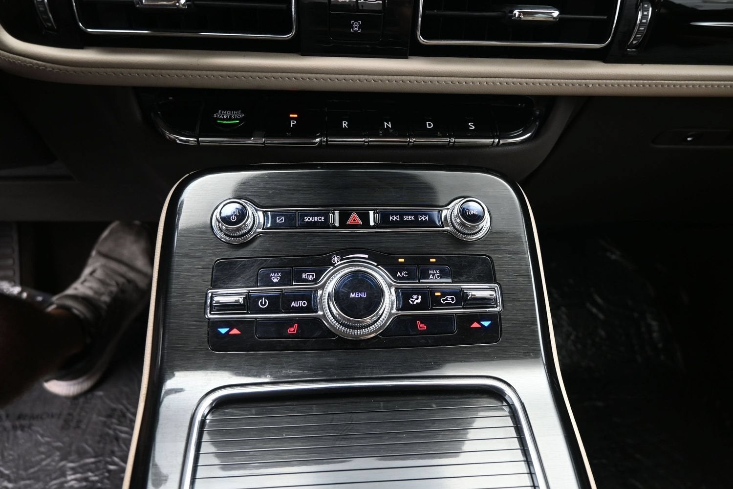 2023 Lincoln Nautilus Standard