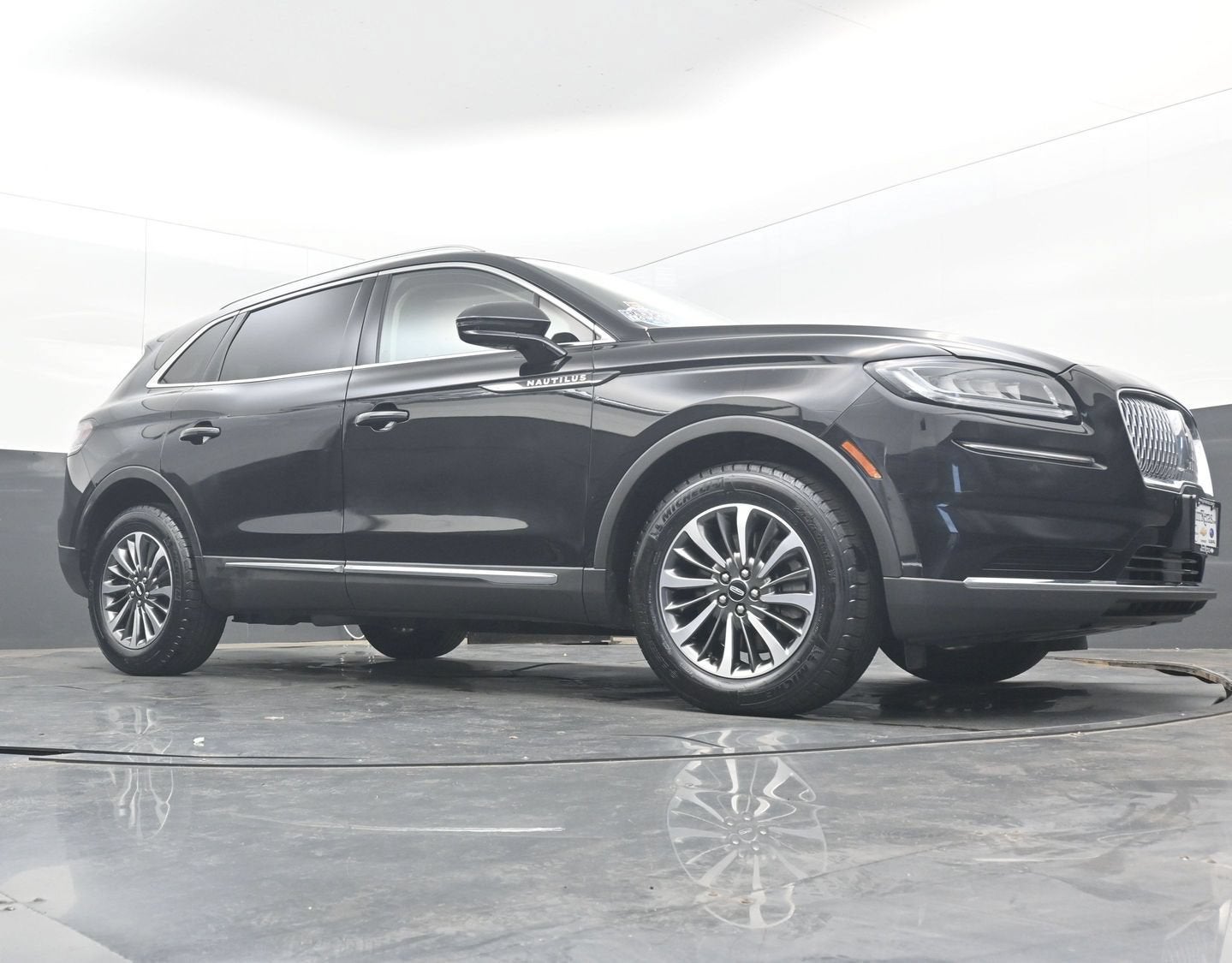 2023 Lincoln Nautilus Standard