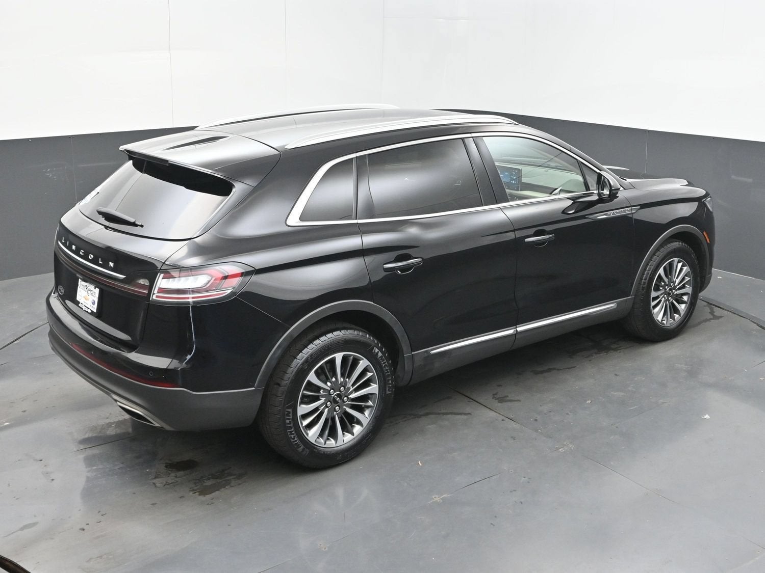 2023 Lincoln Nautilus Standard
