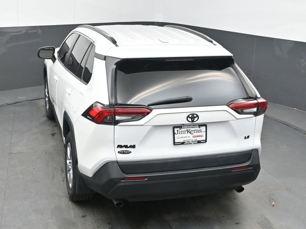 2020 Toyota RAV4 LE