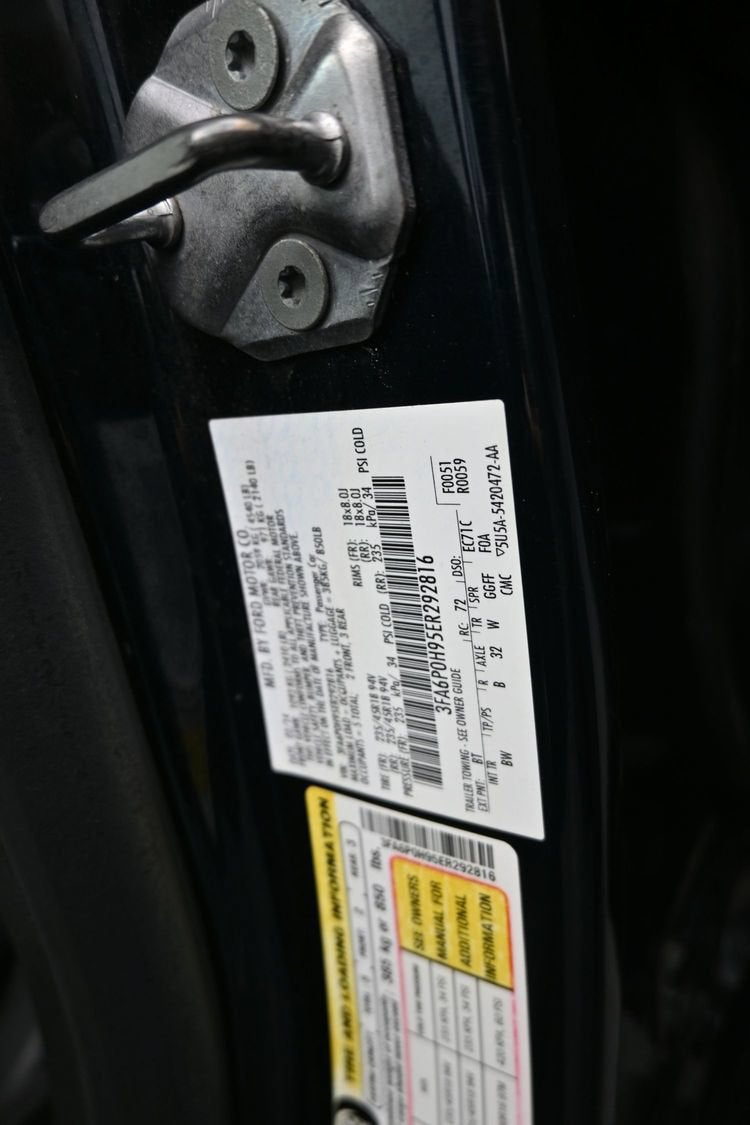 2014 Ford Fusion SE