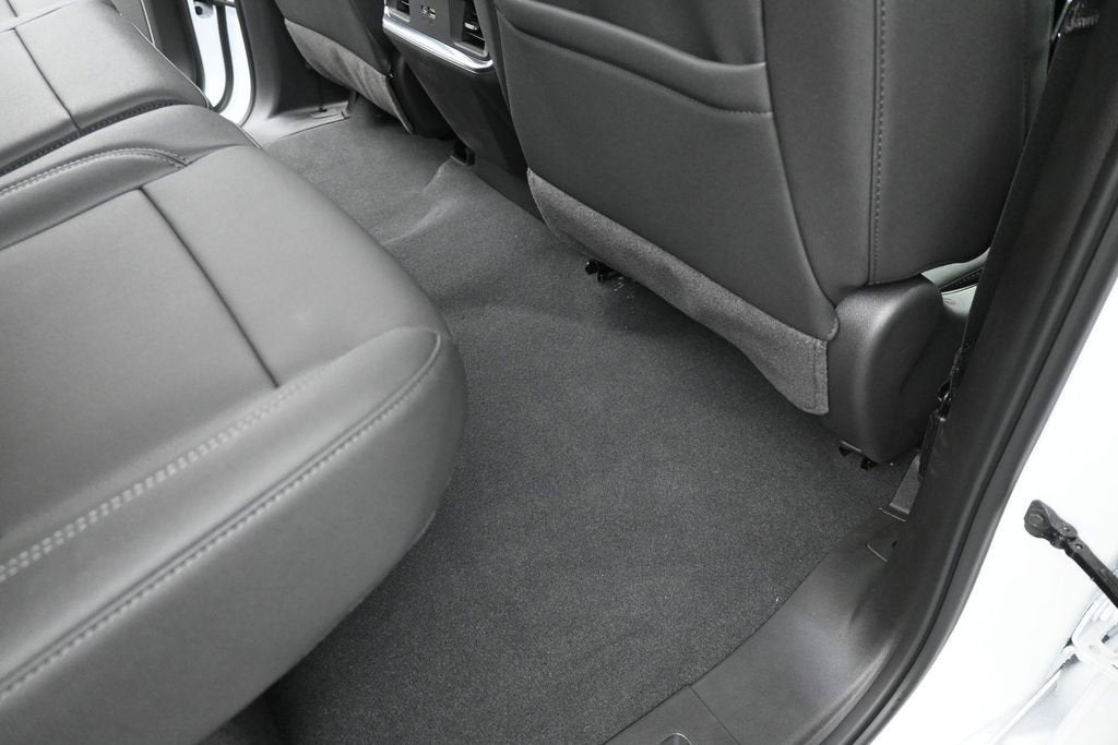 2026 GMC Sierra 1500 SLT - Photo 17