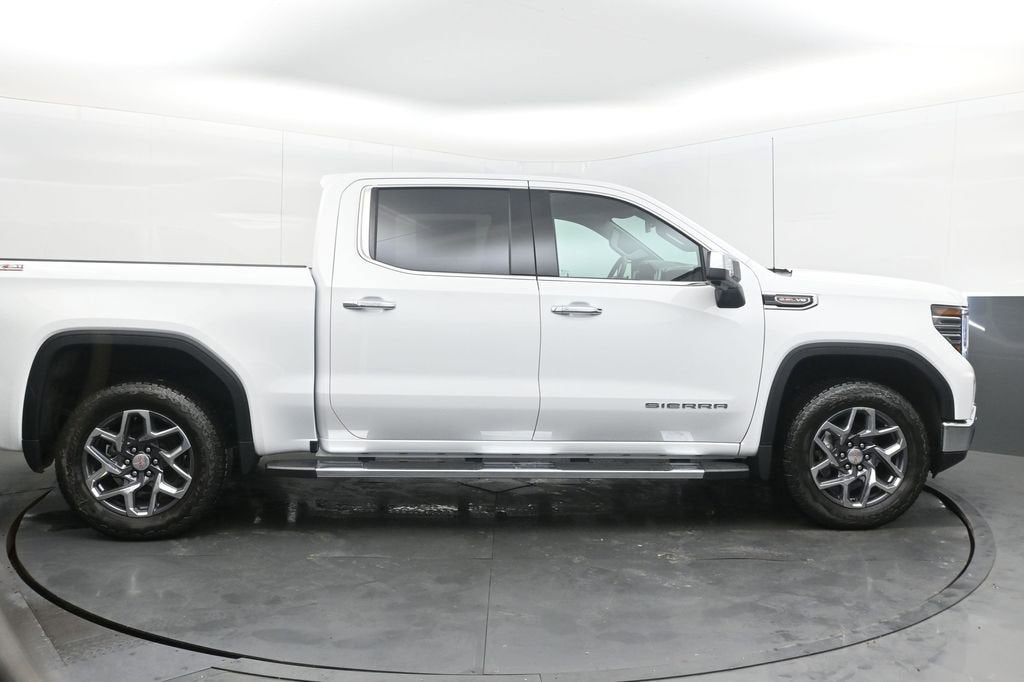 2026 GMC Sierra 1500 SLT - Photo 8