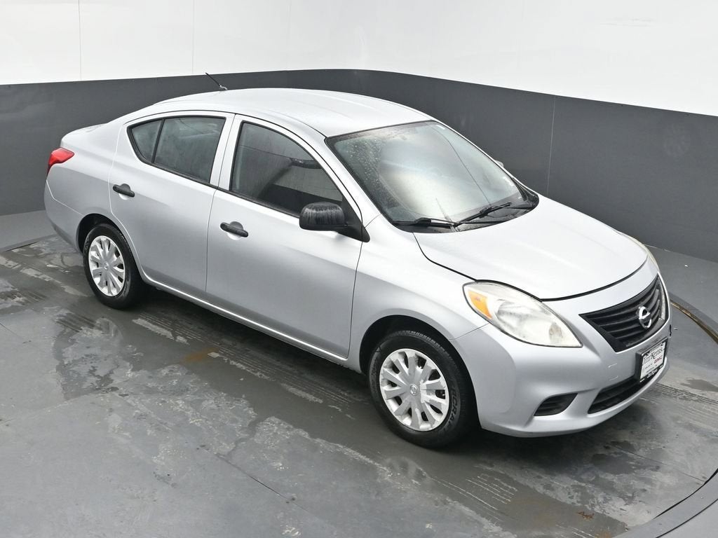 2013 Nissan Versa S