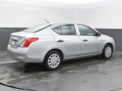 2013 Nissan Versa S
