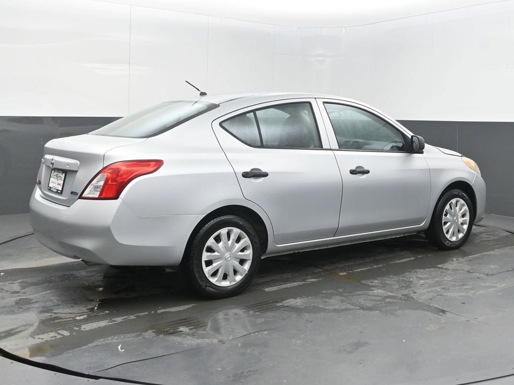 2013 Nissan Versa S