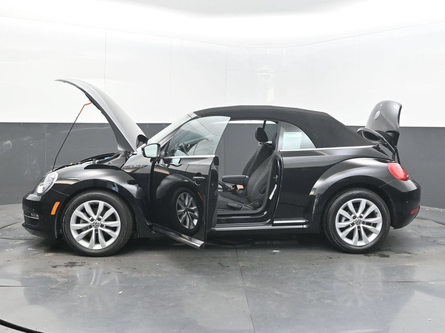 2014 Volkswagen Beetle Convertible 2.0L TDI