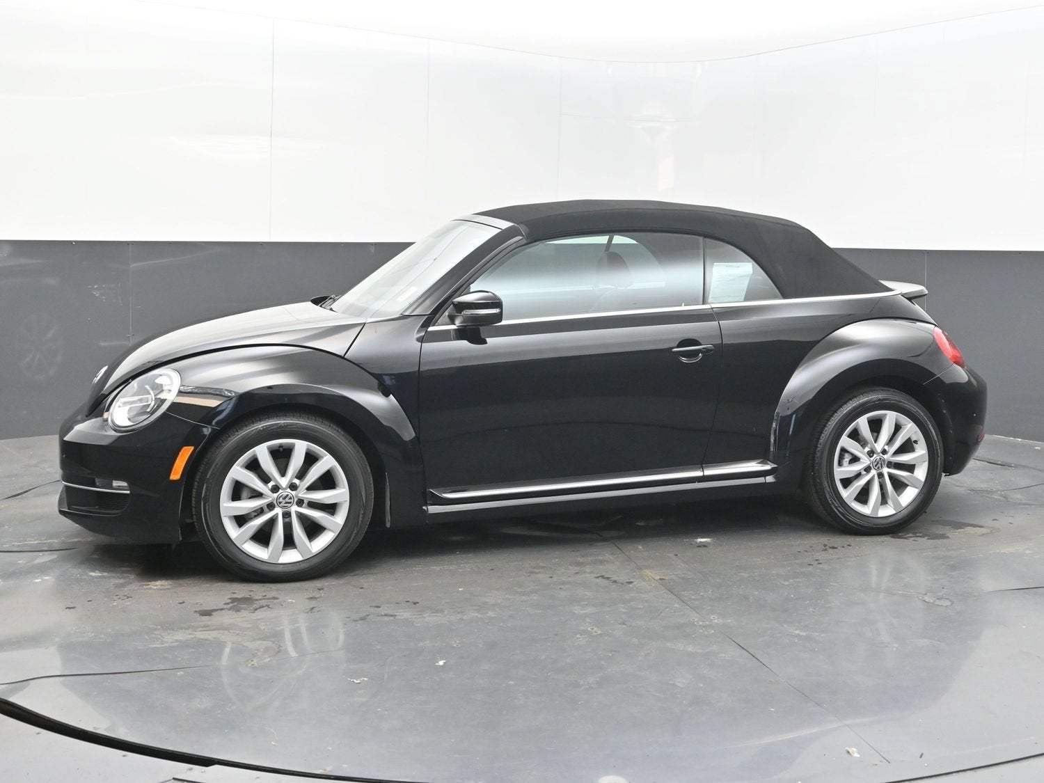 2014 Volkswagen Beetle Convertible 2.0L TDI