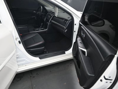 2017 Toyota Camry XLE