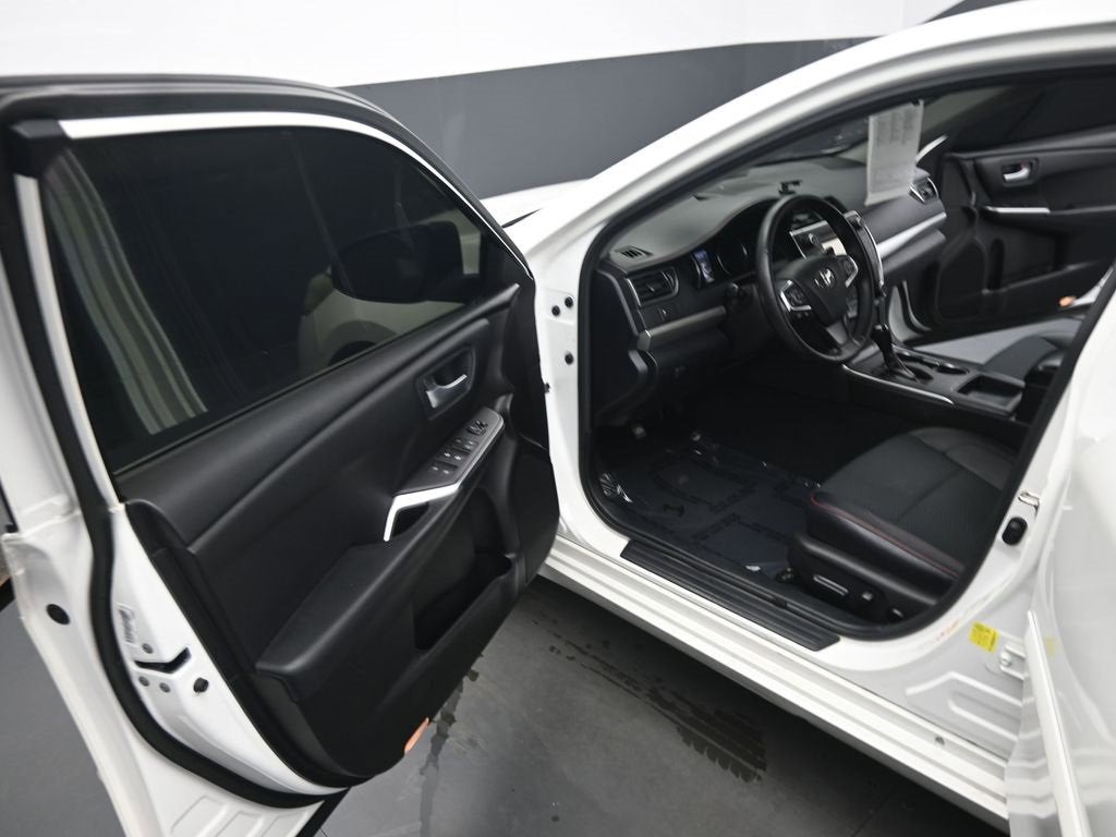 2017 Toyota Camry XLE