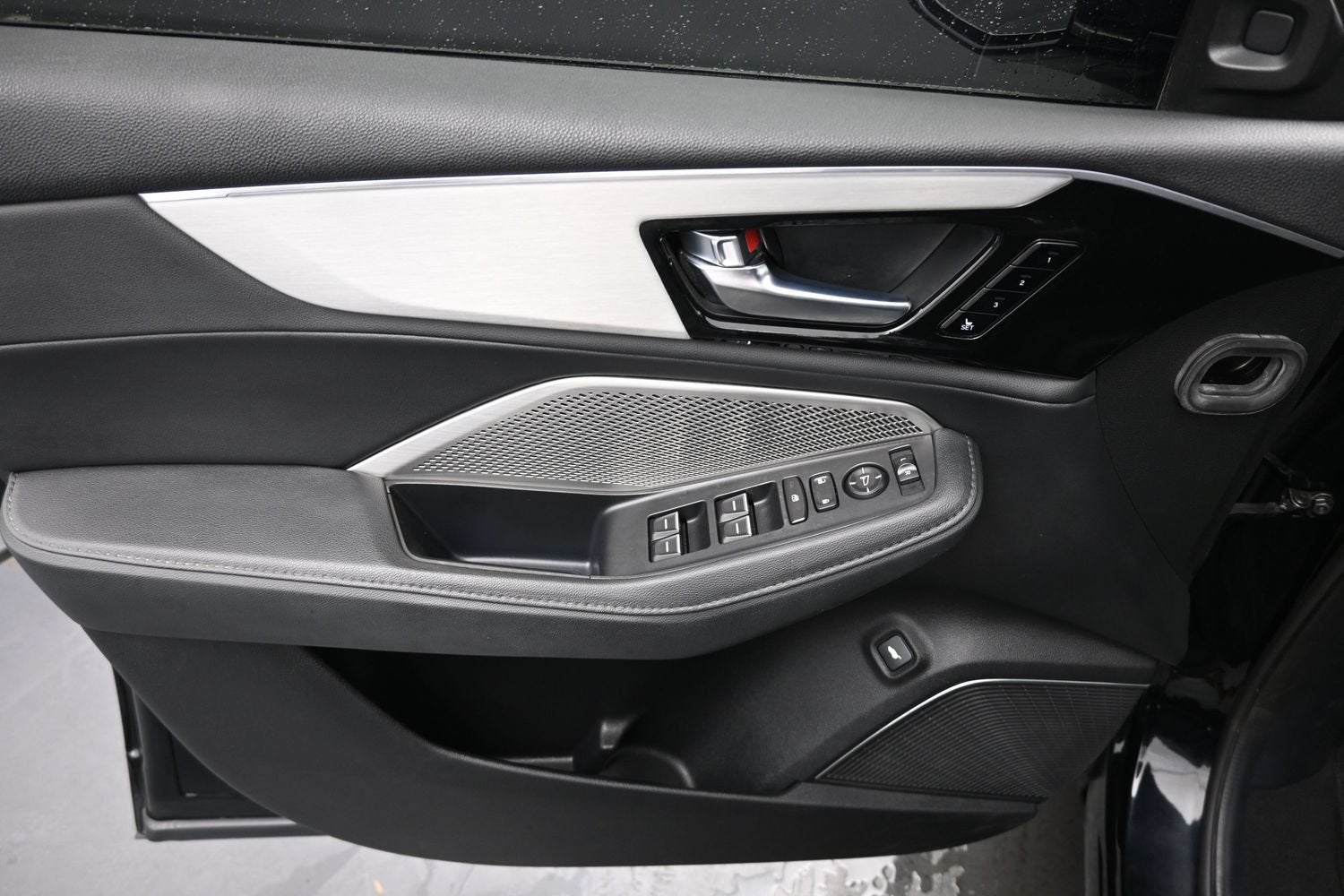 2023 Acura MDX Standard
