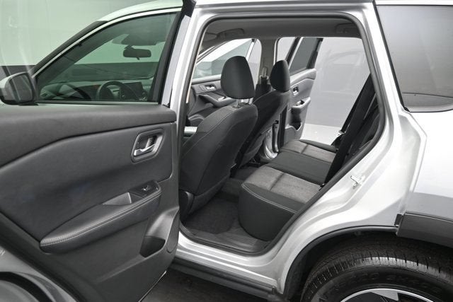 2025 Nissan Rogue SV FWD