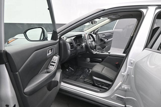 2025 Nissan Rogue SV FWD