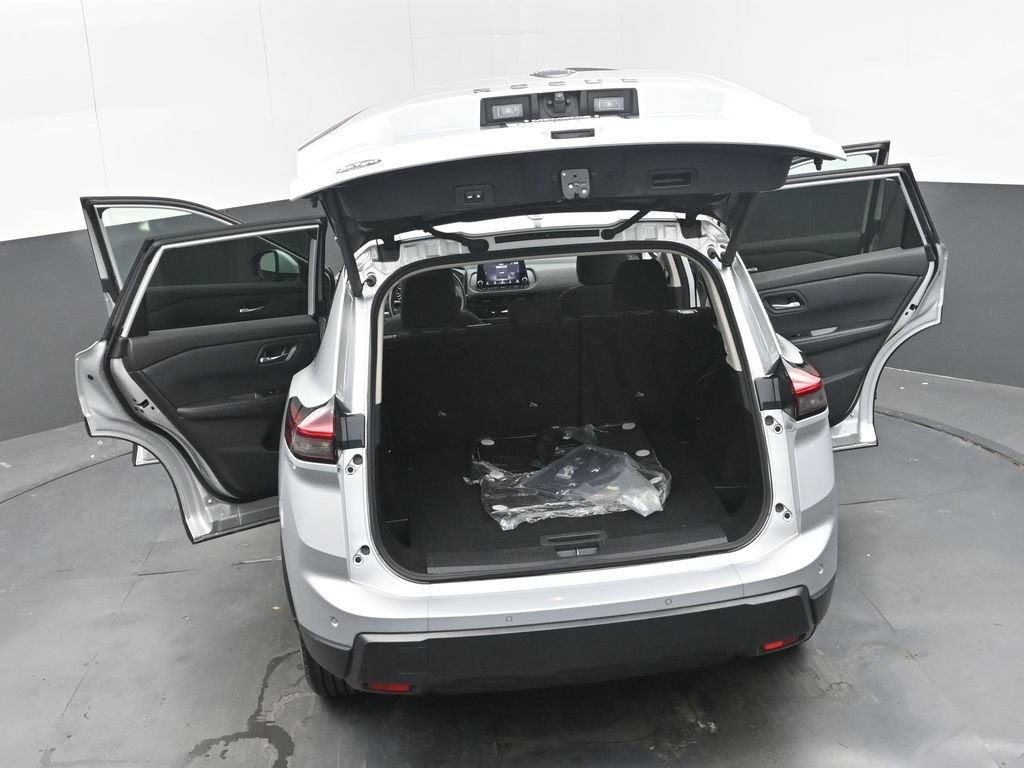 2025 Nissan Rogue SV FWD