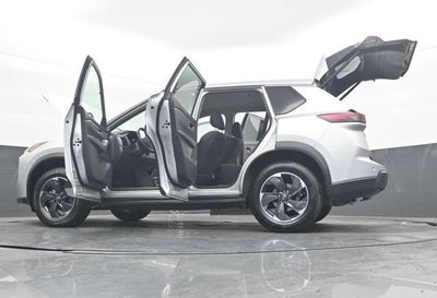 2025 Nissan Rogue SV FWD