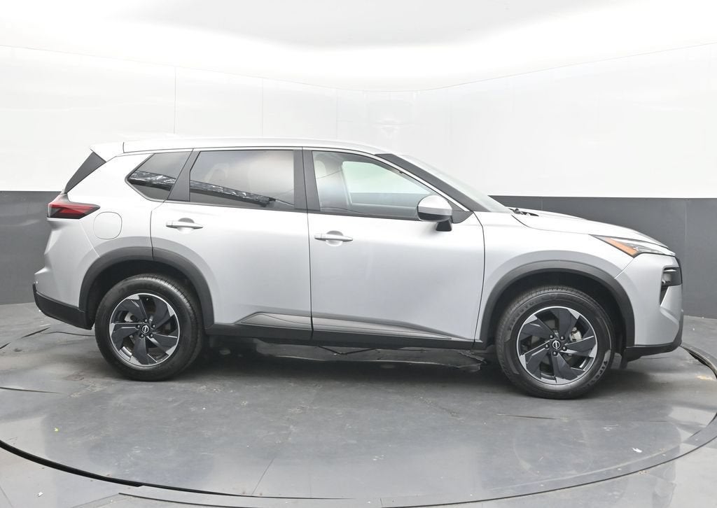2025 Nissan Rogue SV FWD