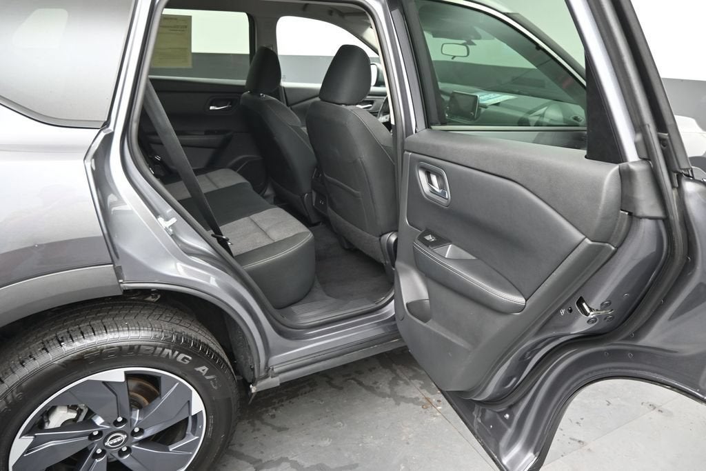 2025 Nissan Rogue SV FWD