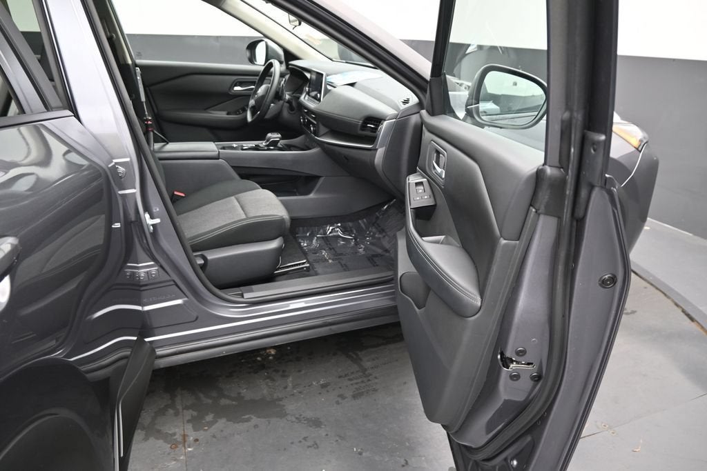 2025 Nissan Rogue SV FWD