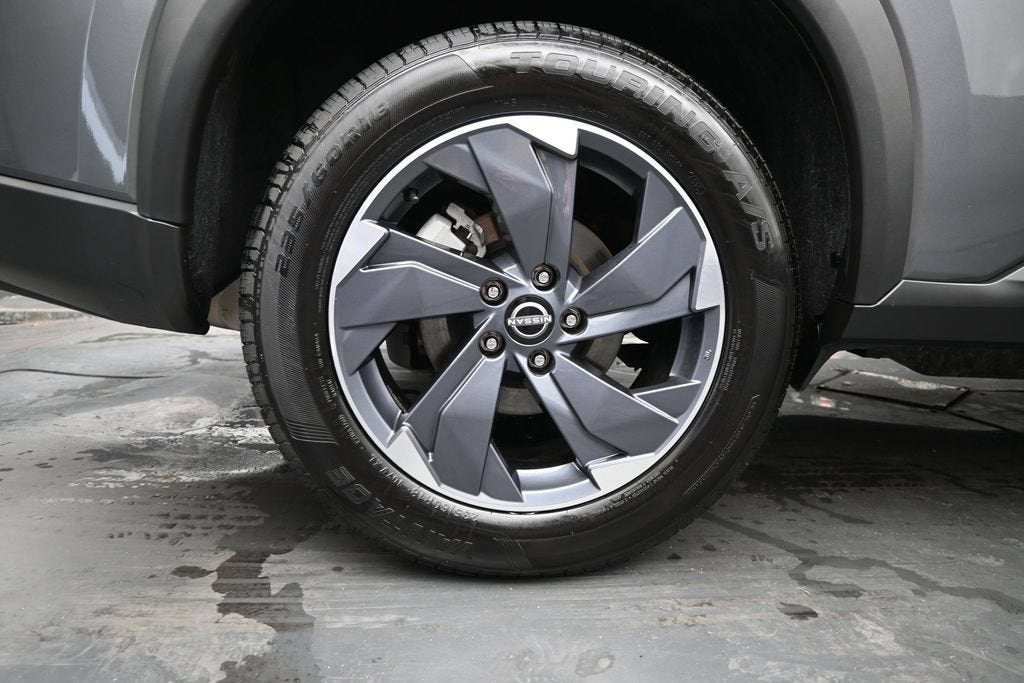 2025 Nissan Rogue SV FWD