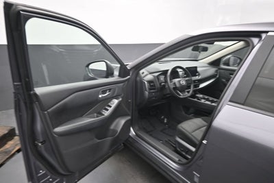 2025 Nissan Rogue SV FWD