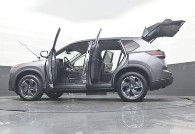 2025 Nissan Rogue SV FWD