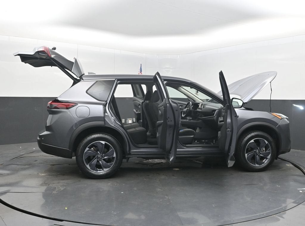 2025 Nissan Rogue SV - Photo 45