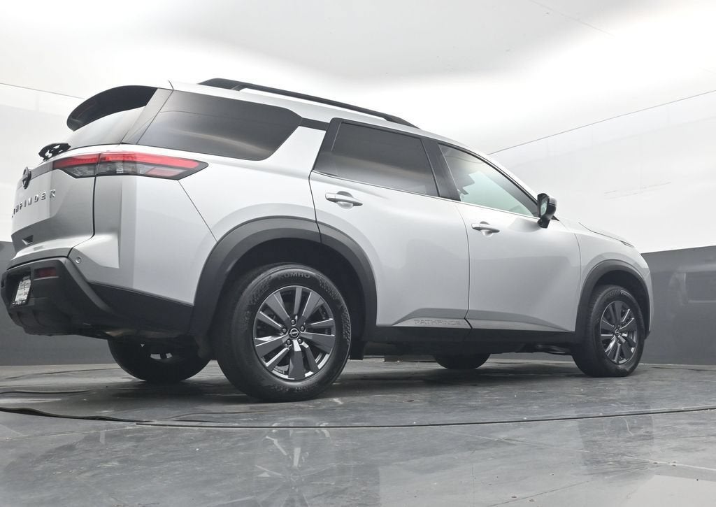 2025 Nissan Pathfinder SV FWD