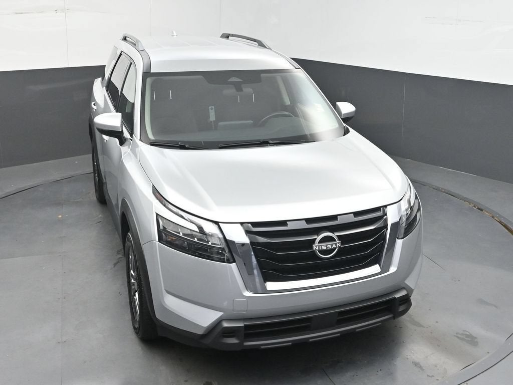 2025 Nissan Pathfinder SV - Photo 30