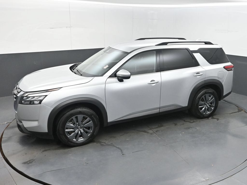 2025 Nissan Pathfinder SV - Photo 32