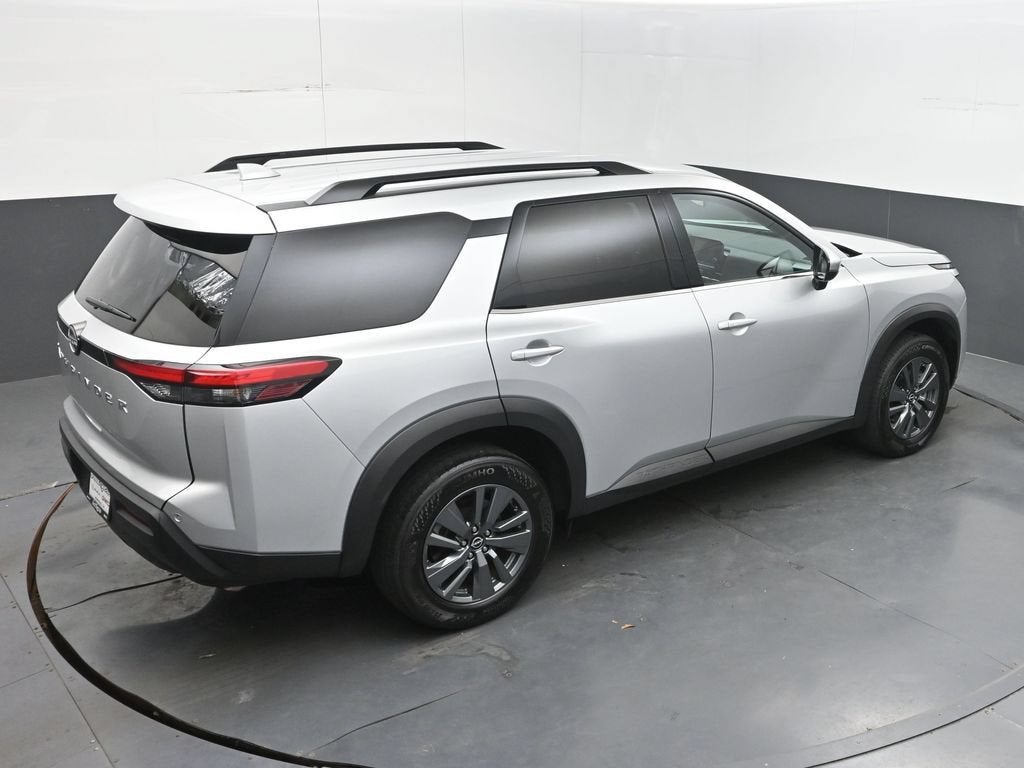2025 Nissan Pathfinder SV - Photo 35