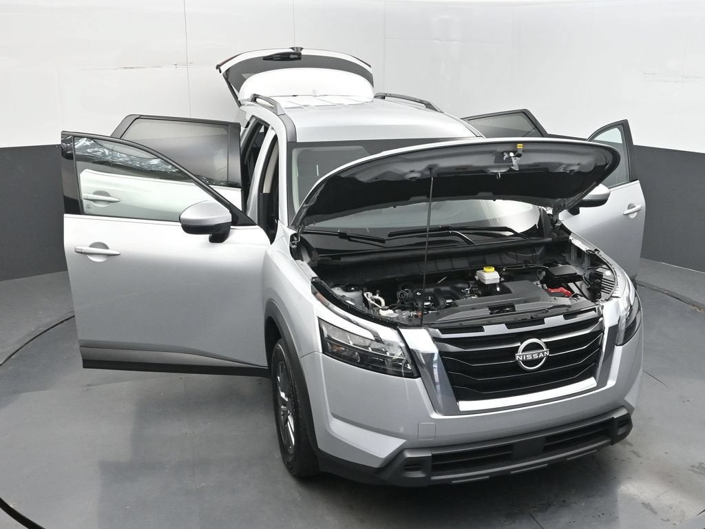 2025 Nissan Pathfinder SV - Photo 38