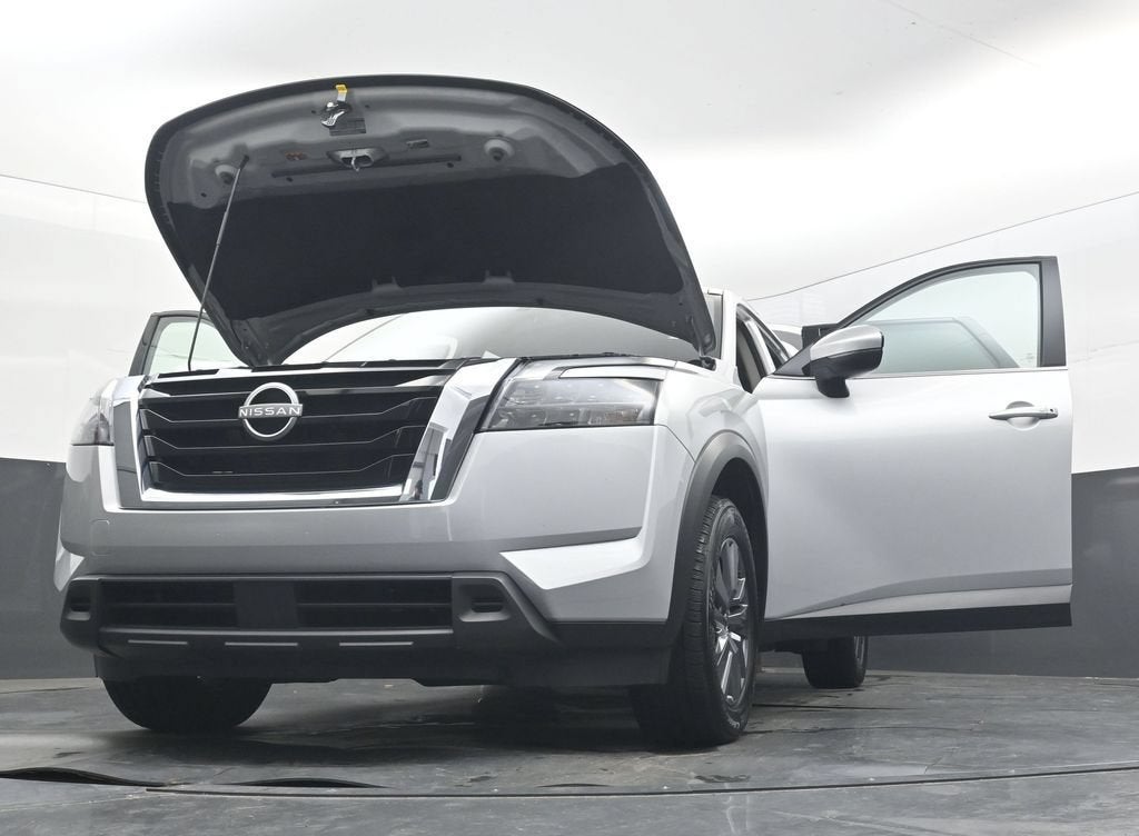2025 Nissan Pathfinder SV FWD