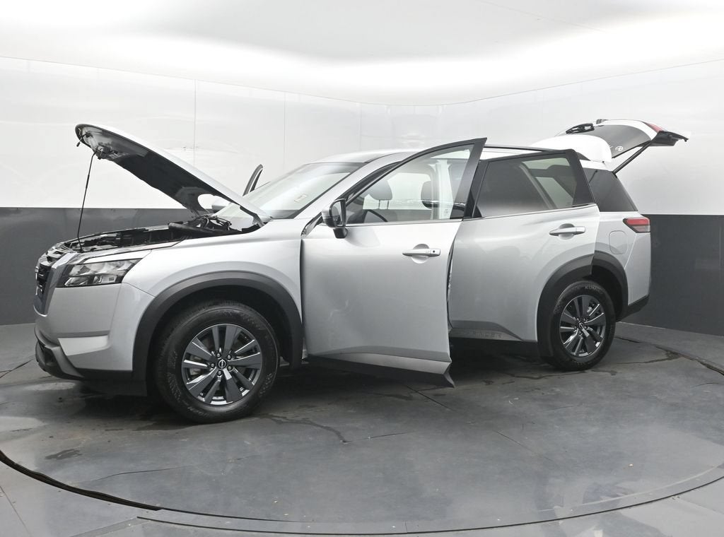 2025 Nissan Pathfinder SV - Photo 40
