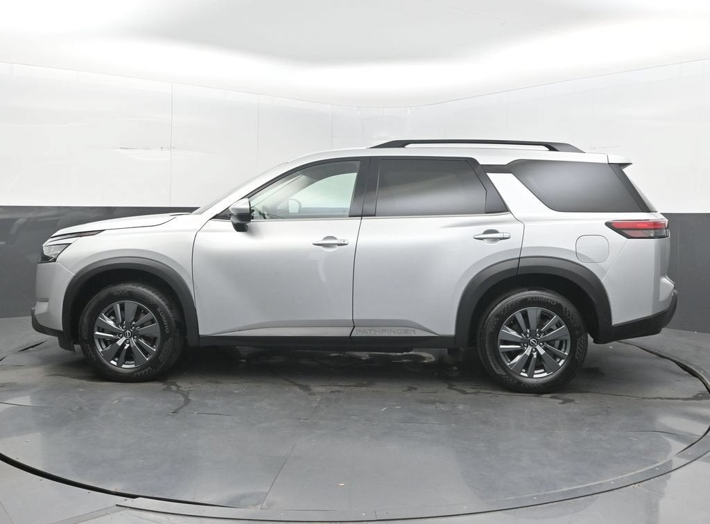 2025 Nissan Pathfinder SV FWD