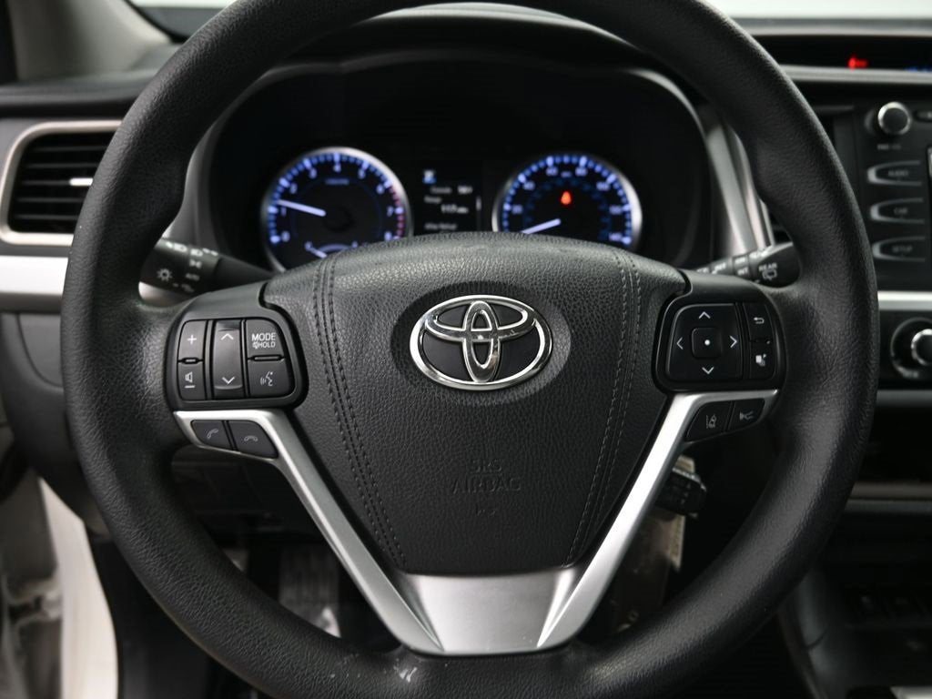 2017 Toyota Highlander LE