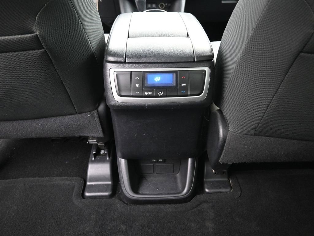 2017 Toyota Highlander LE