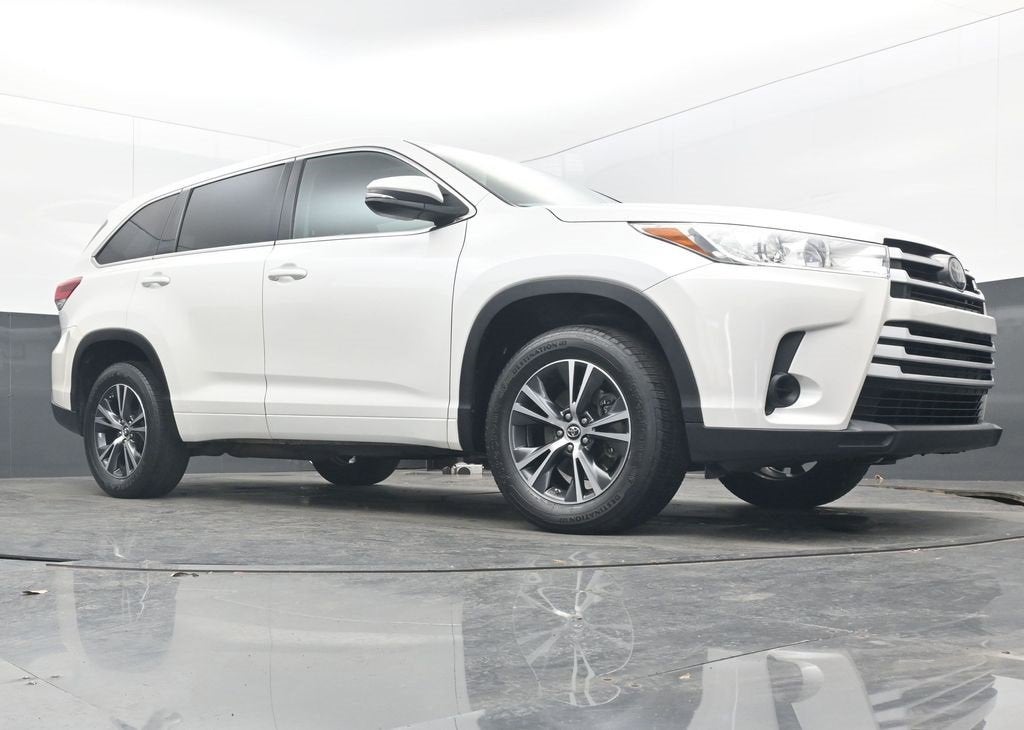 2017 Toyota Highlander LE