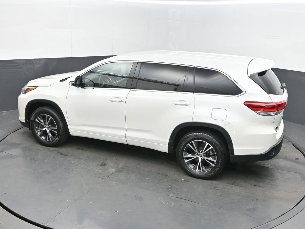 2017 Toyota Highlander LE