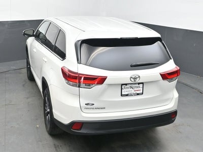 2017 Toyota Highlander LE