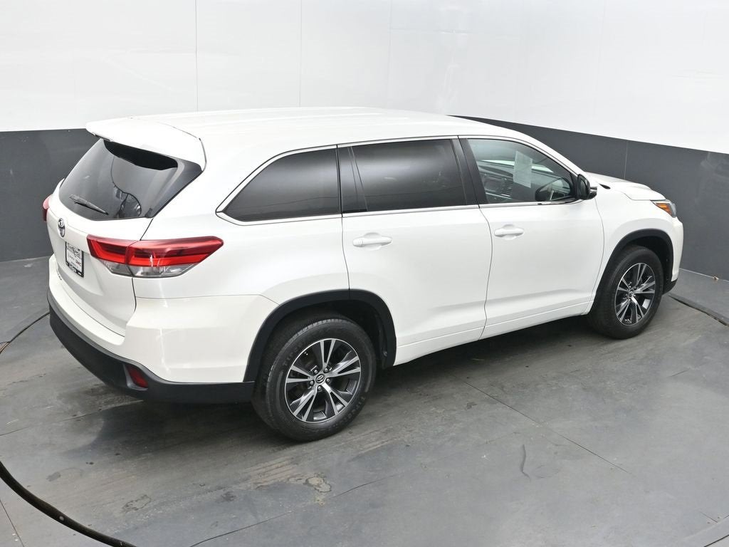 2017 Toyota Highlander LE