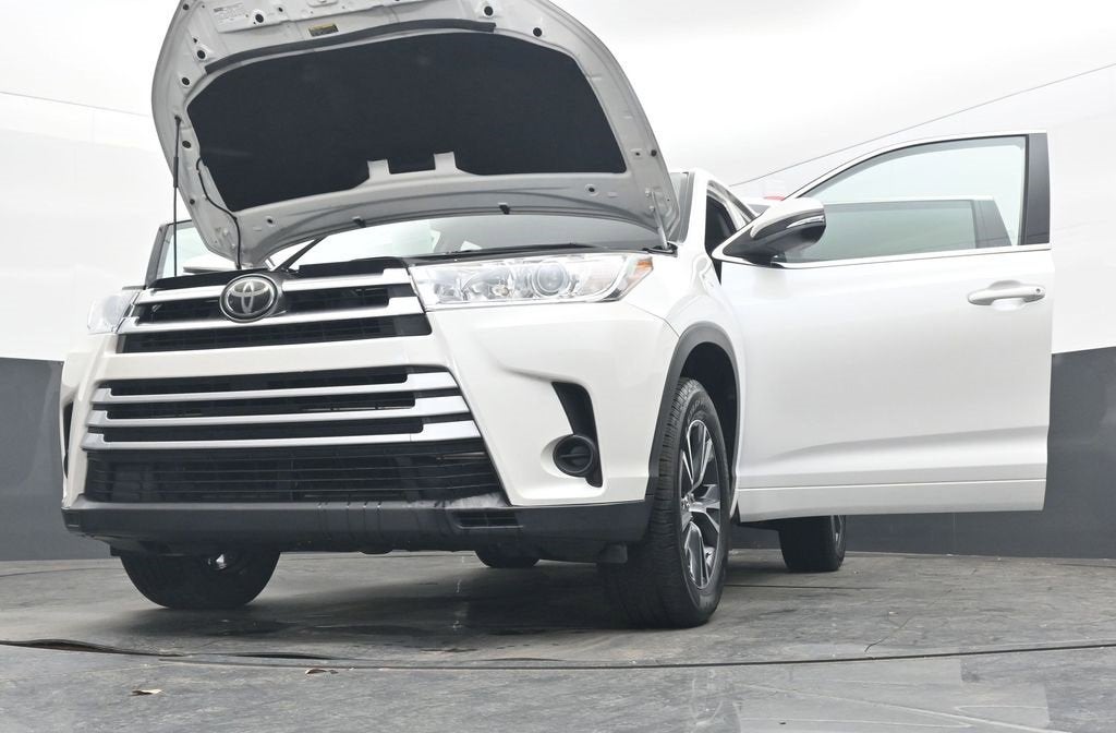 2017 Toyota Highlander LE