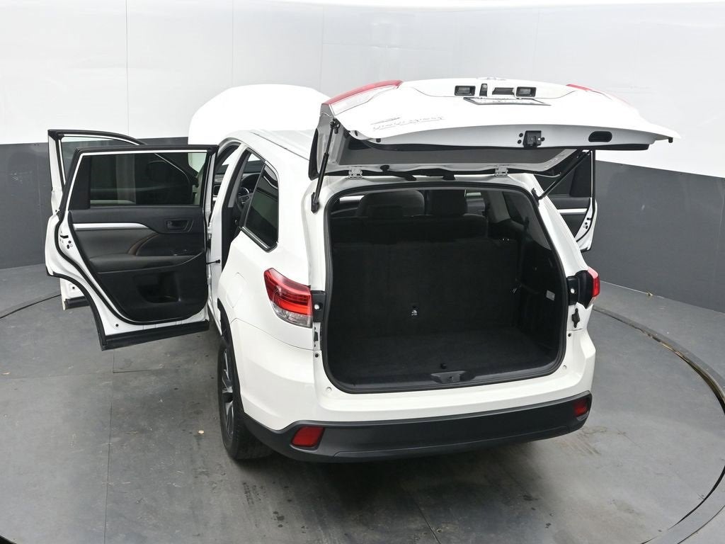 2017 Toyota Highlander LE