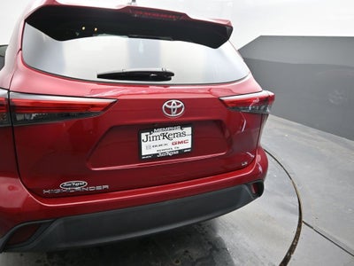 2022 Toyota Highlander LE