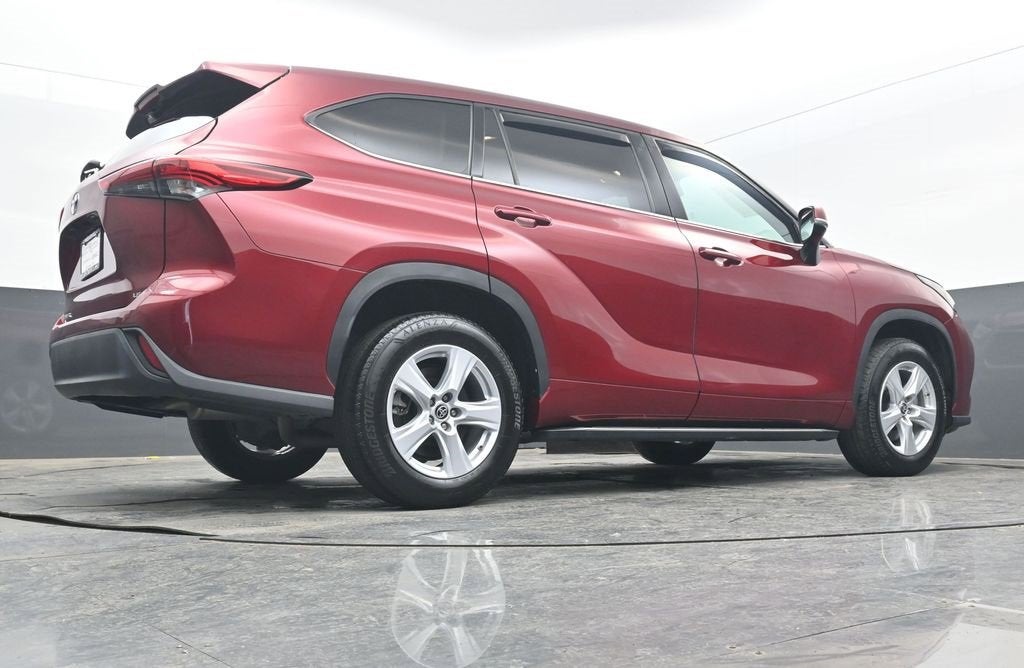 2022 Toyota Highlander LE